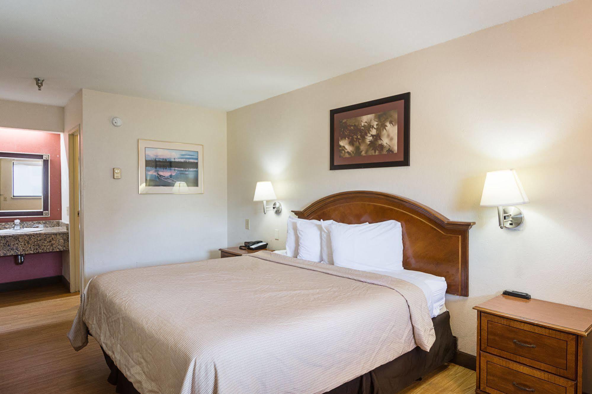Bay Inn On Busch Tampa Kültér fotó